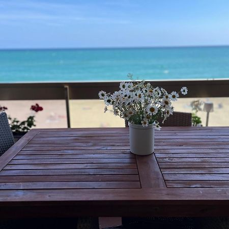 Acogedor Y Amplio Apartamento Familiar A Pie De Playa Calafell Luaran gambar
