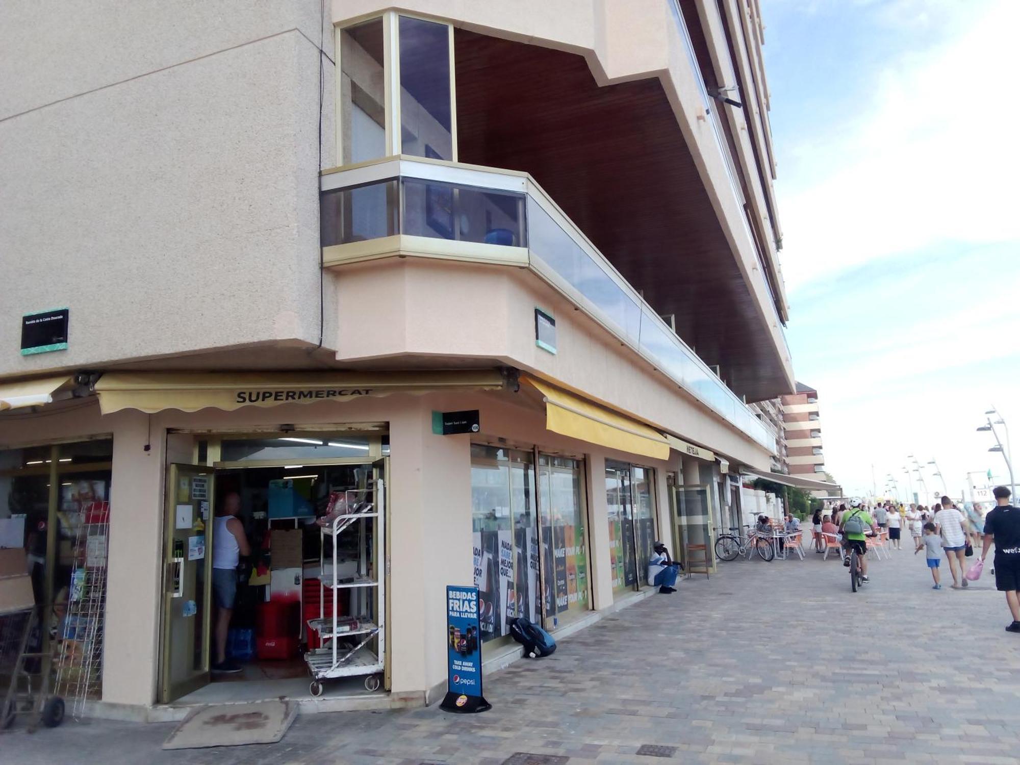 Acogedor Y Amplio Apartamento Familiar A Pie De Playa Calafell Luaran gambar