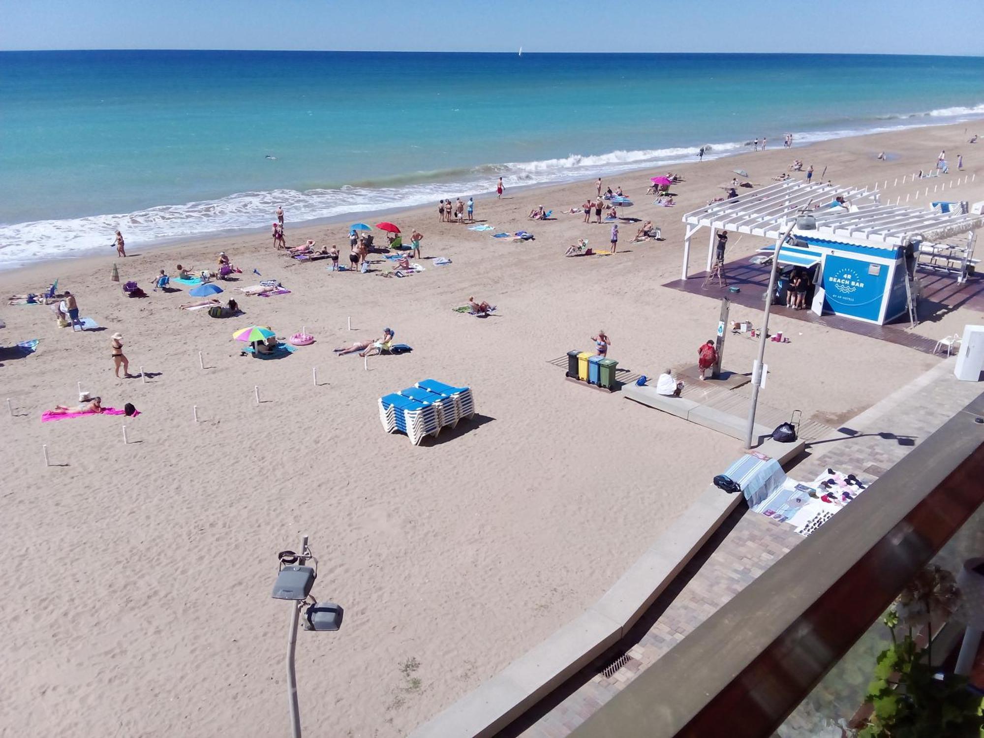 Acogedor Y Amplio Apartamento Familiar A Pie De Playa Calafell Luaran gambar