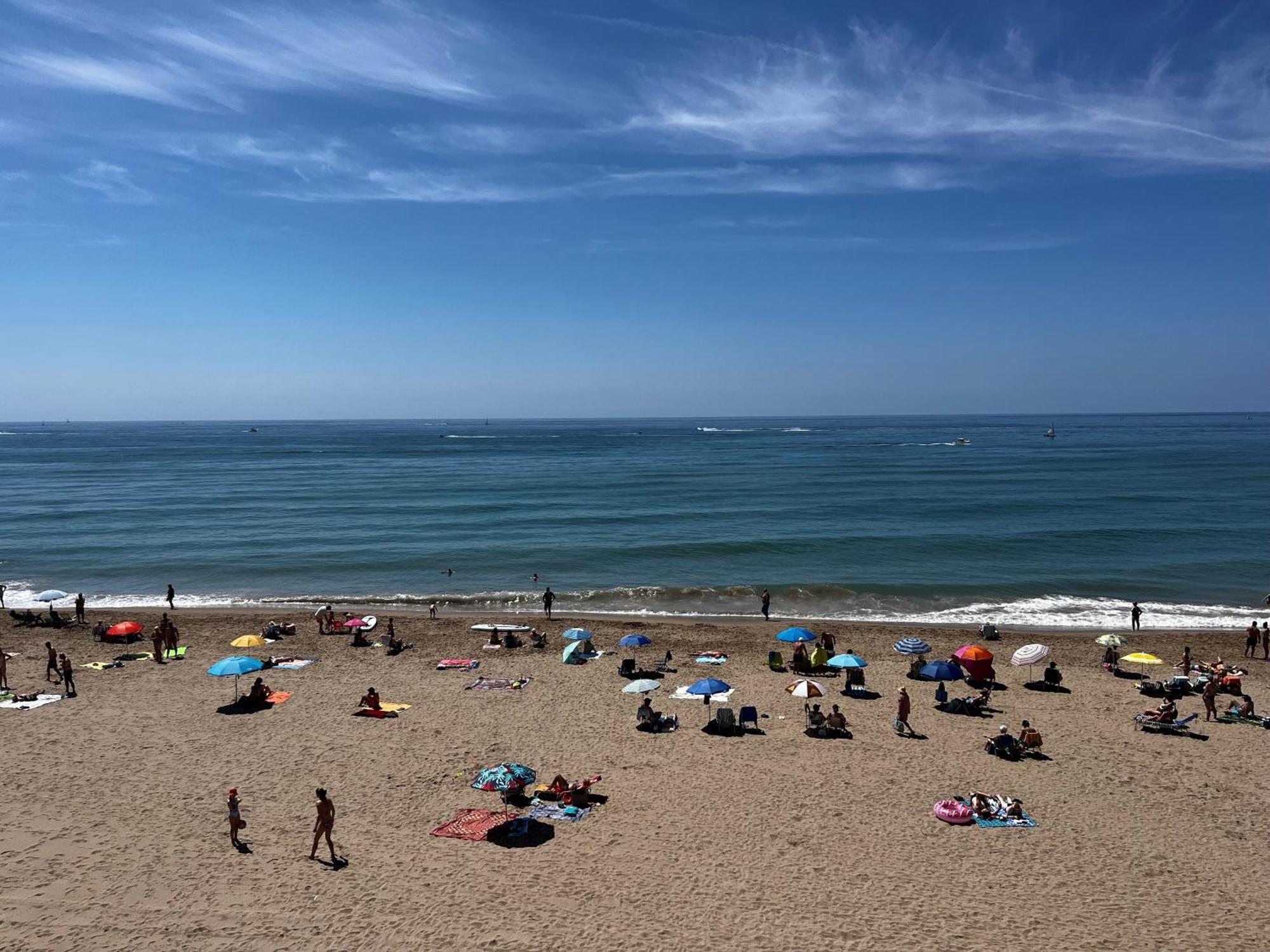 Acogedor Y Amplio Apartamento Familiar A Pie De Playa Calafell Luaran gambar