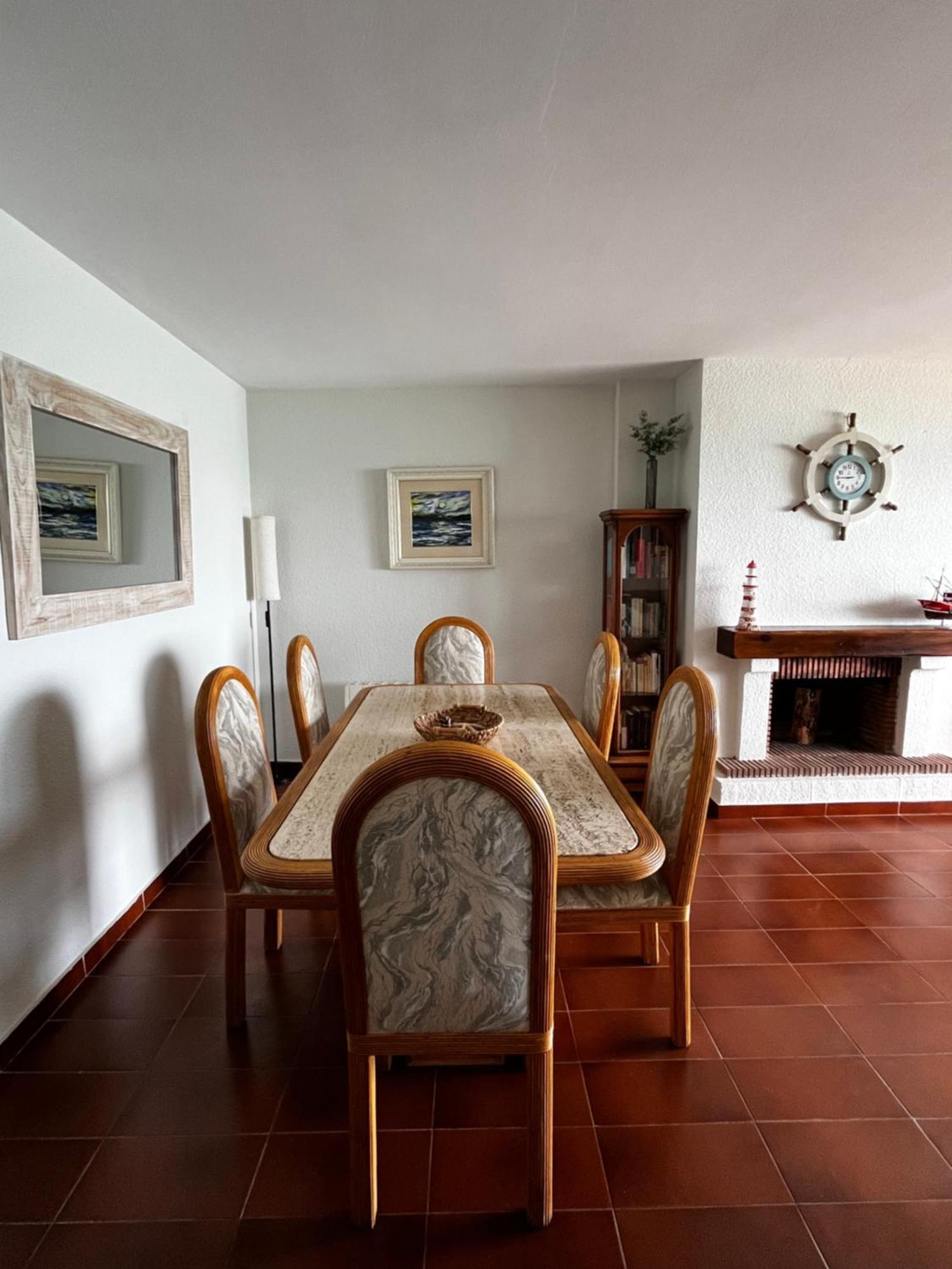 Acogedor Y Amplio Apartamento Familiar A Pie De Playa Calafell Luaran gambar